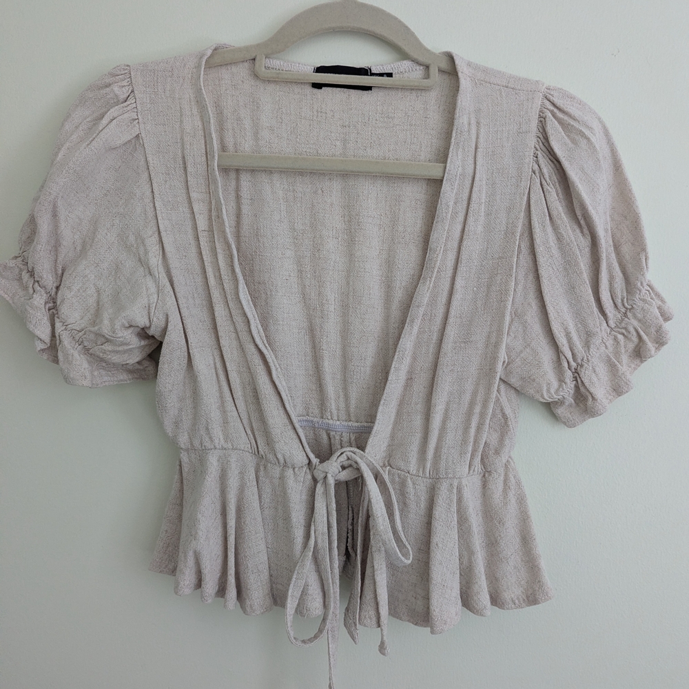PrettyLittleThing Light Beige Tie-Front Puff Sleeve Top